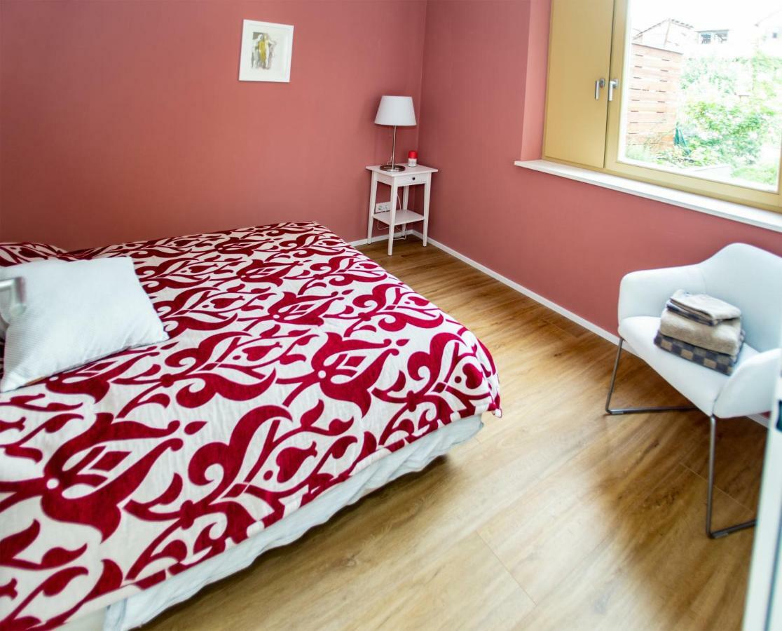 Eckhof Domizil - Grosszuegige Ferienwohnung Mit Kleinem Garten In Der Altstadt Von Gotha Bagian luar foto